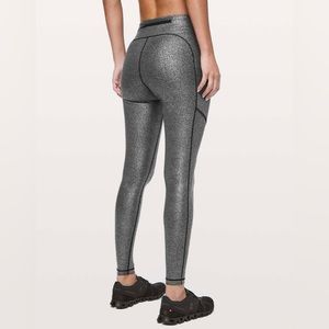 🖤EUC Lululemon Speed Up Leggings 28" Size 6 in Foil Black/Silver with Pockets